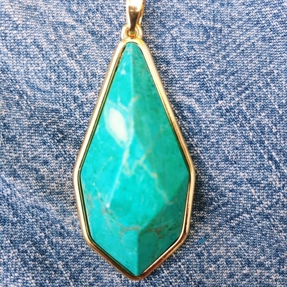 Turquiose Color Stone Pendant
